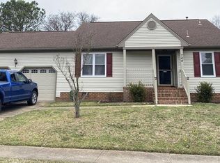 744 Willow Bend Dr, Chesapeake, VA 23323