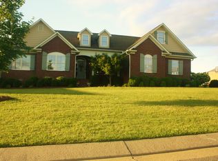 2110 Crowne Ridge Dr, Newbern, TN 38059