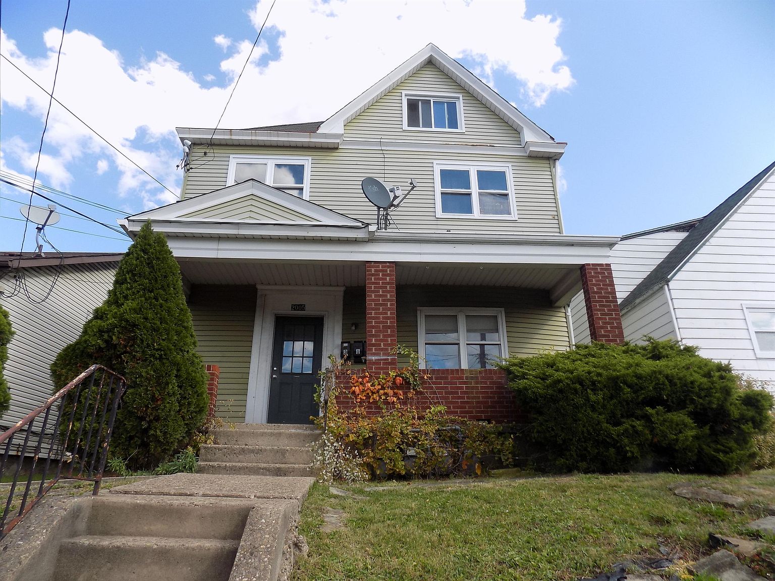 2005 Grandview Ave FLOOR 1, Mckeesport, PA 15132 | Zillow