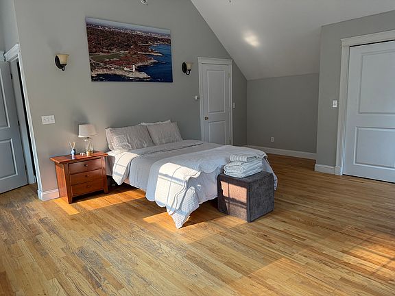 4th image of 369 Spurwink Ave