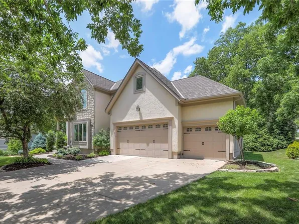 6104 W 127th Ter, Overland Park, KS 66209