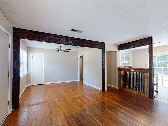 3rd image of 545 N 68th Ave