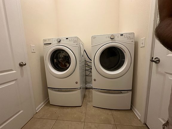 5th image of 200 Larkin Pl Unit 112
