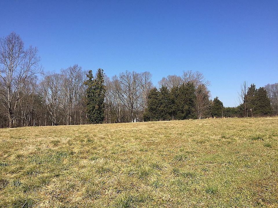 2nd image of 962 Shearers Rd