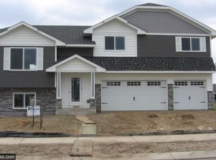 19047 Ivanhoe St, Elk River, MN 55330