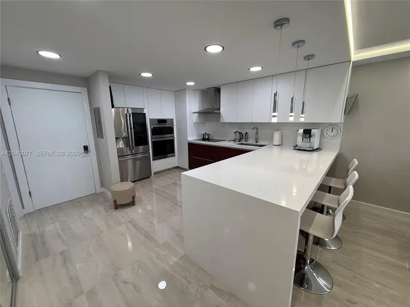 1849 S Ocean Dr #Penthouse 5, Hallandale Beach, FL 33009