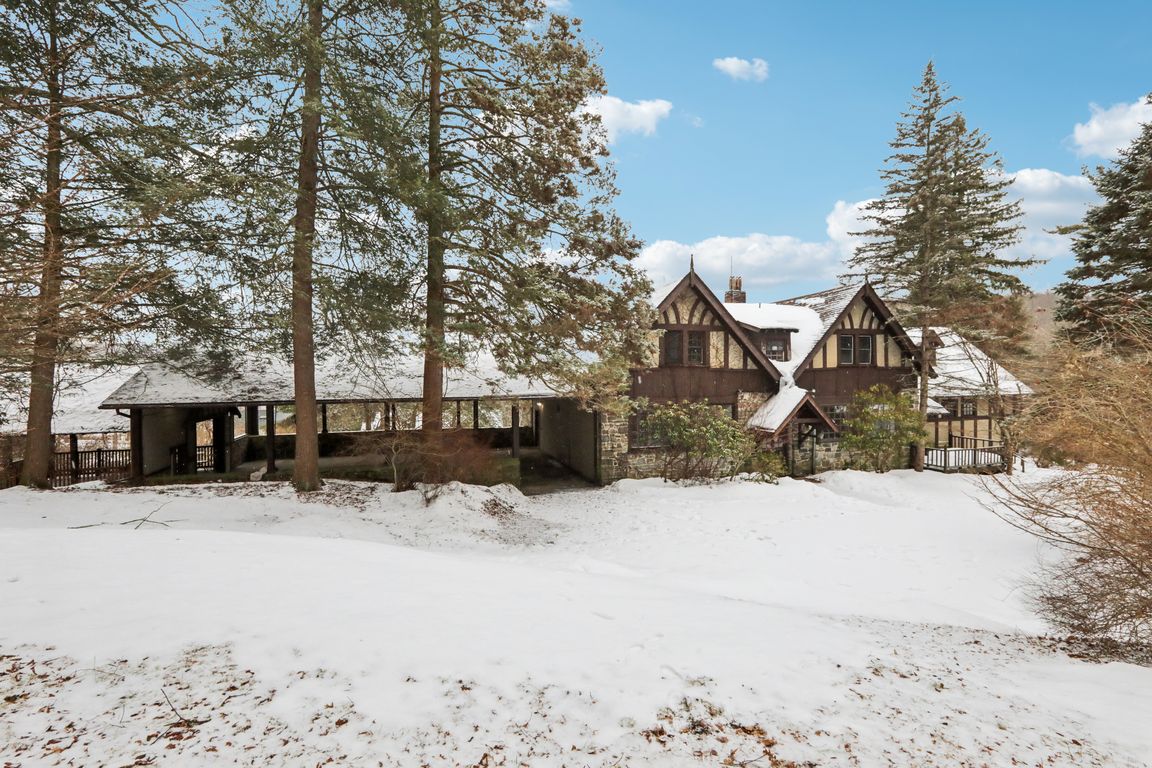 E Lake Stable Rd-S0403-001