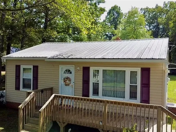 701 Rosedale Dr, Thomasville, NC 27360