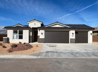 272 W Sunstone Way, Washington, UT 84780
