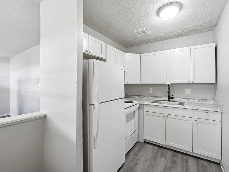 7569 Mentor Ave — Photo 6