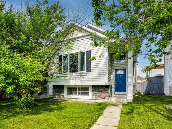 26 W Hidden Ranch Rd NW, Calgary, AB T3A 5S5