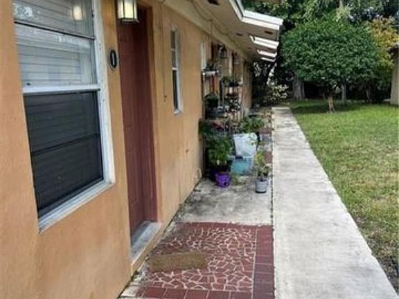 3rd image of 1325 NE 5th Ter #1