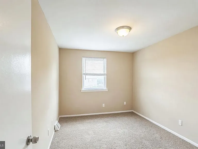 5204 Leeward Rd #N — Photo 9