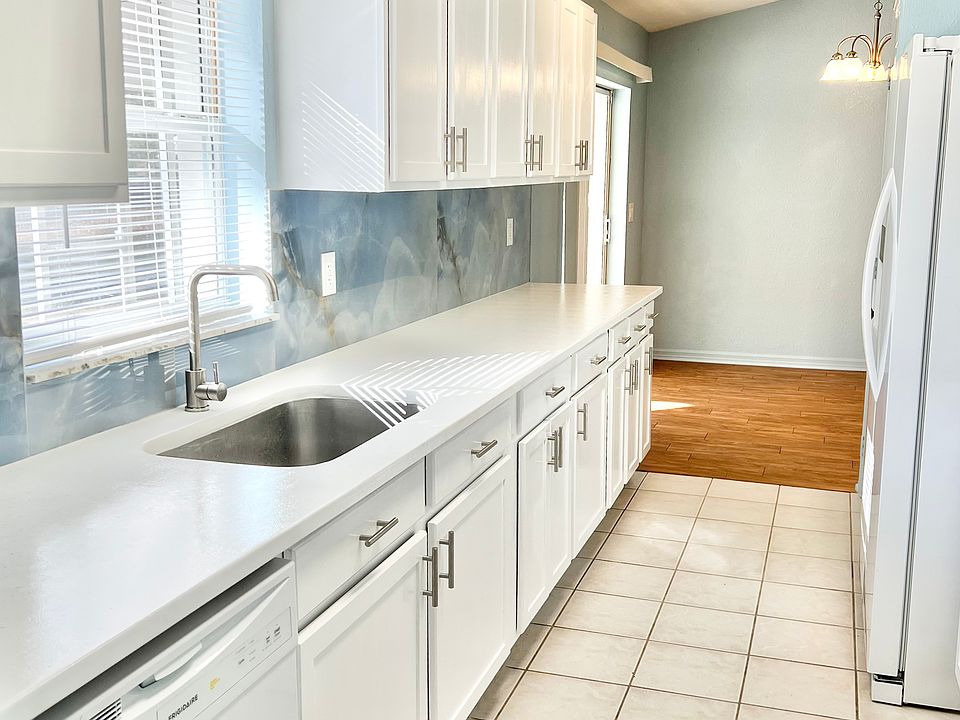 1st image of 15830 SE 92nd Ter