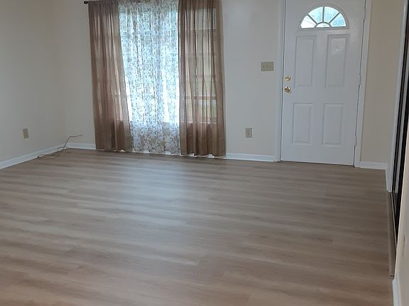 4th image of 5126 Happiness St
