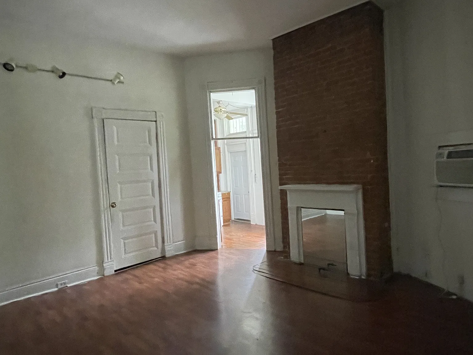 1034 S Carrollton Ave - A — Photo 4