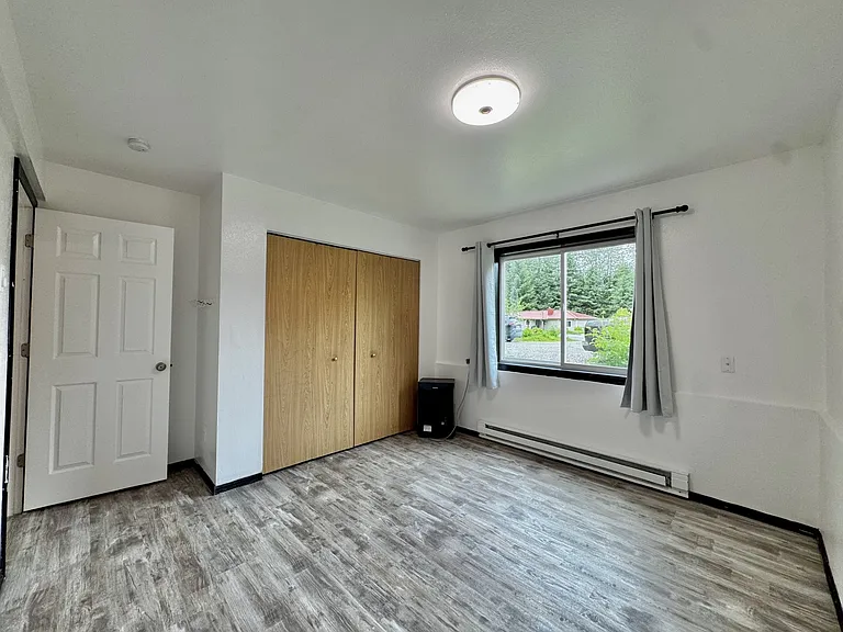 8178 Threadneedle St #B — Photo 21