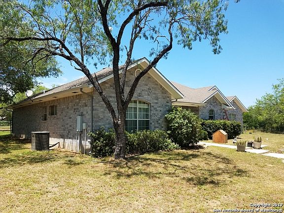 3rd image of 225 Hidden Meadows Dr