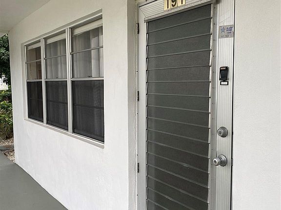 2nd image of 191 Andover H #191