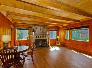 863 Oak Rd, Skyforest, CA 92385