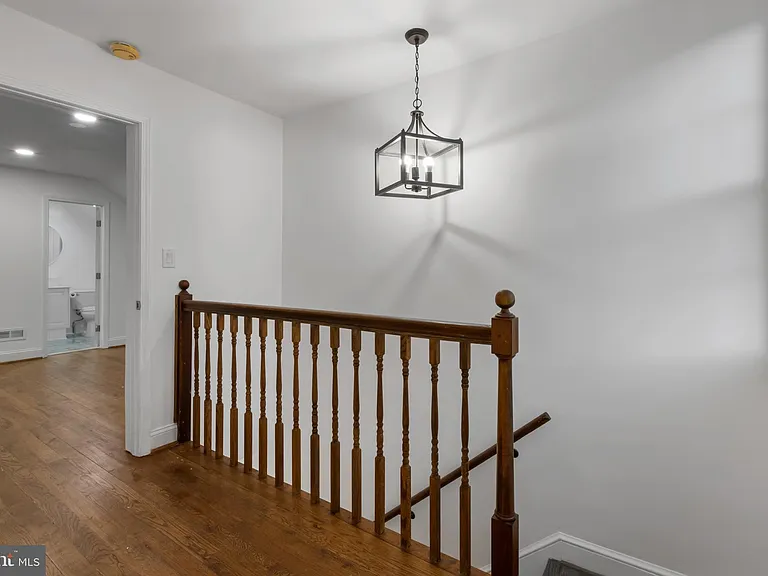 3284 Annandale Rd — Photo 25