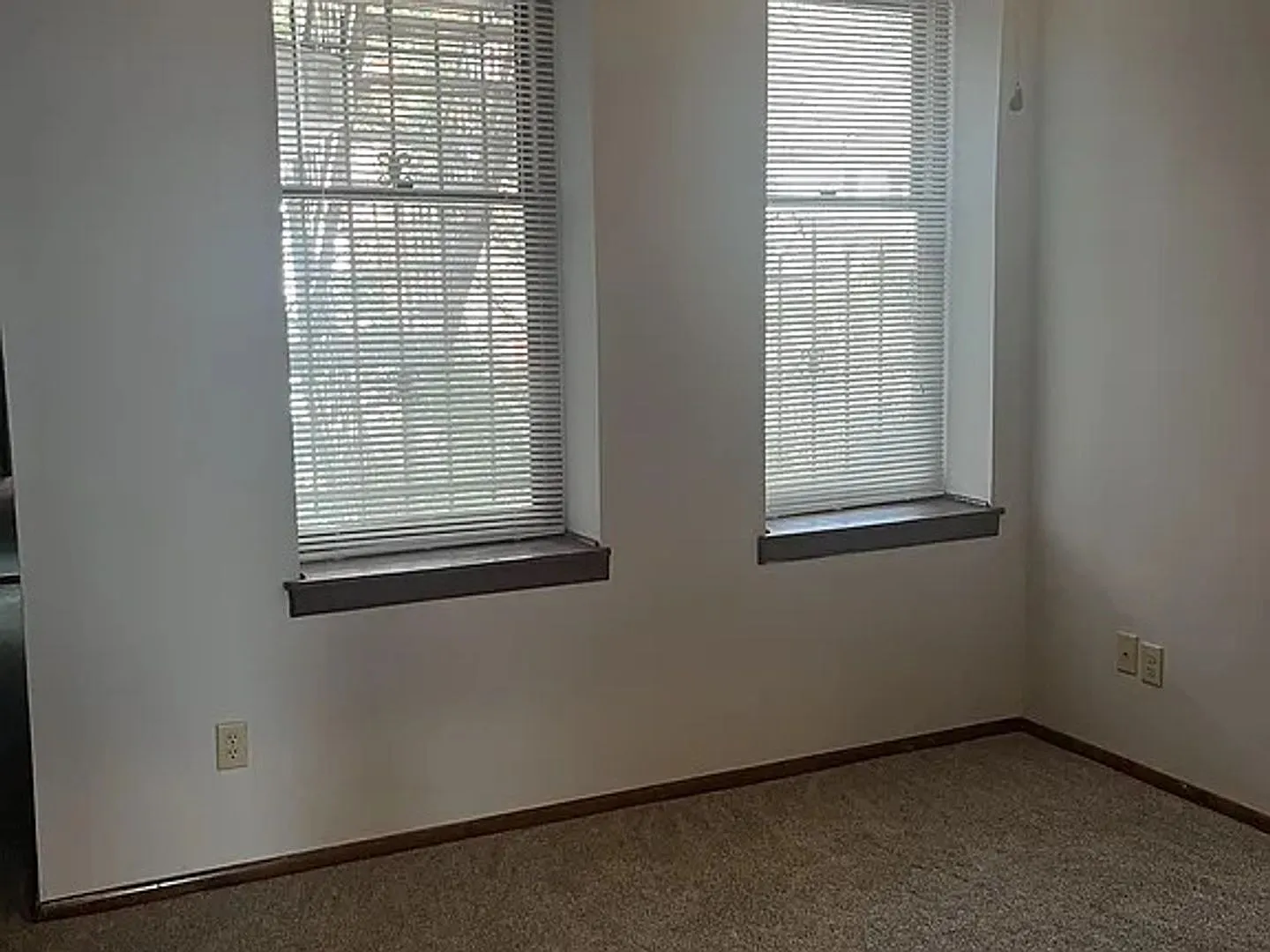 1 bed, $1,000 — Photo 3