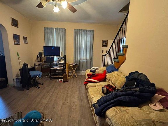 4th image of 7 Spring St