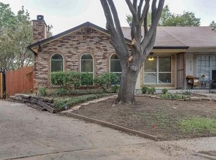 414 Bluegrass Ln, Euless, TX 76039