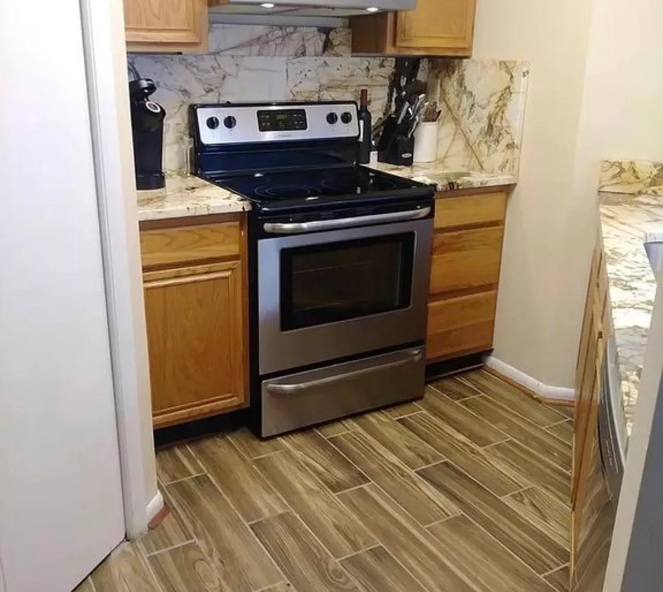 3 bed, 1336 sqft, $2,400 — Photo 1