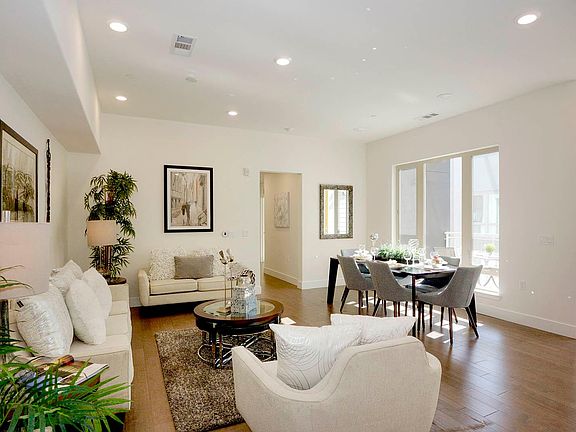 5th image of 1660 Delano St Unit 31