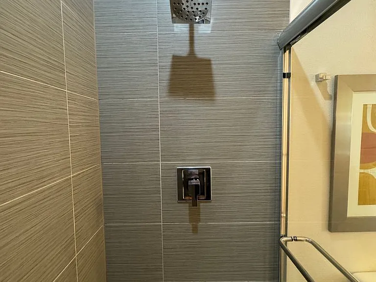 1641 Retreat Cir — Photo 18