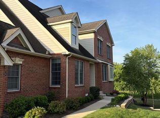 17 Harborside Way, Hawthorn Woods, IL 60047