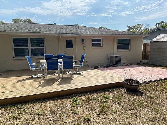 2nd image of 1032 Hollywood Ave