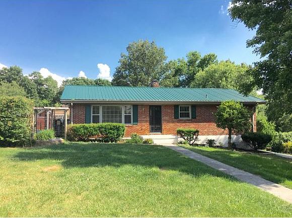 1st image of 324 Belmont Dr