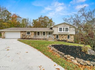 609 Stephens Rd, Rocky Top, TN 37769