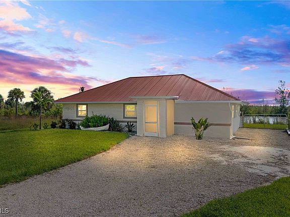 3rd image of 4176 Lake Breeze Ln