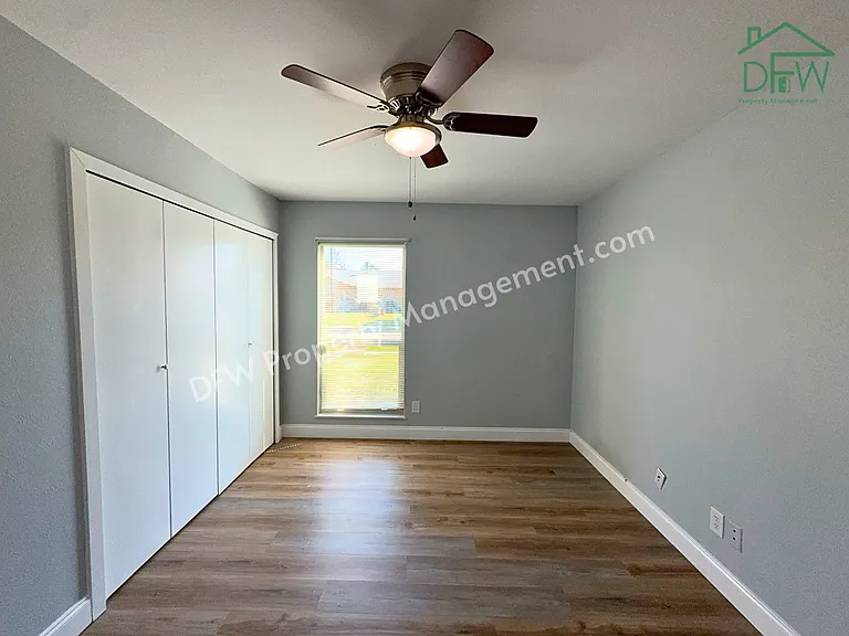 8917 Vernon Dr — Photo 11