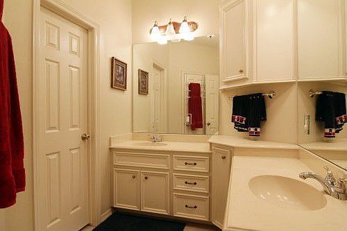 3rd image of 34025 Lynnwood Ct