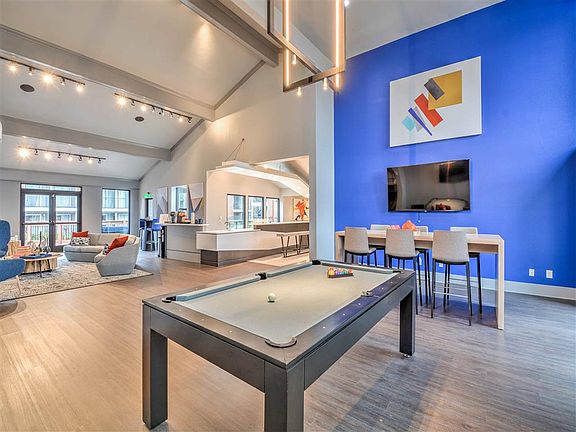 Resident Lounge with Pool Table.