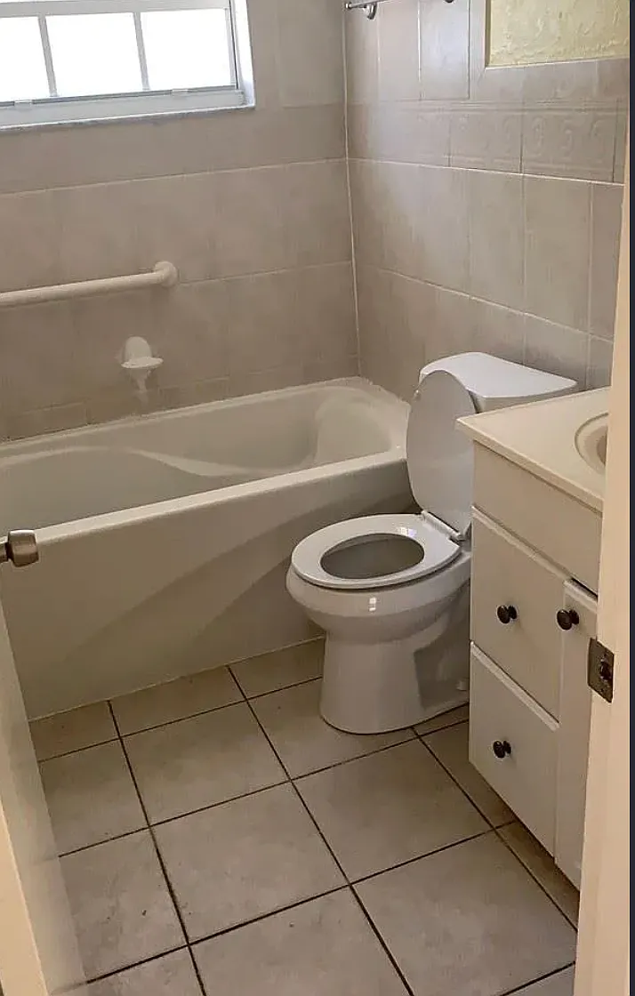 3 bed, 1088 sqft, $1,950 — Photo 3