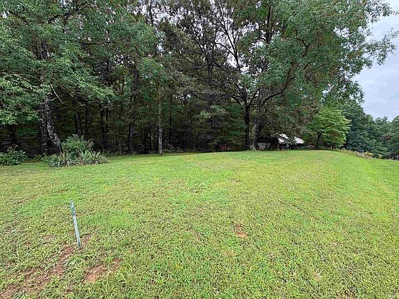 5th image of 860 S Carol Dr E