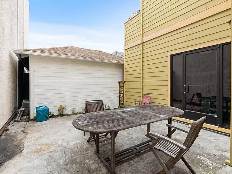 439 International Blvd #TF2 — Photo 5