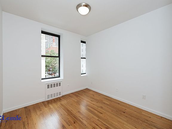 5th image of 1324 Lexington Ave #3A