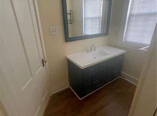 90 Allen St, Groton, CT 06340