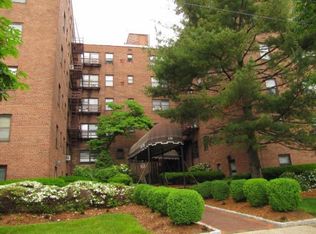 130 Orient Way APT 1A, Rutherford, NJ 07070