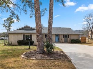 3904 Mountain View Dr, Kingsland, TX 78639