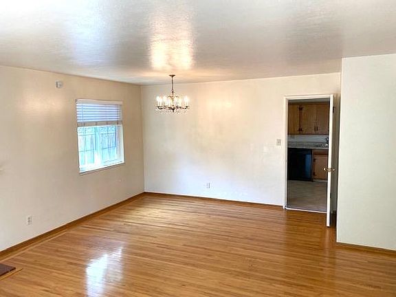 5th image of 812 S Mary Ave