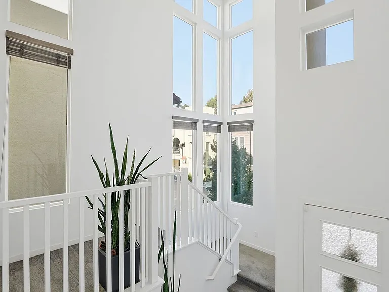 8337 Summit Way — Photo 13