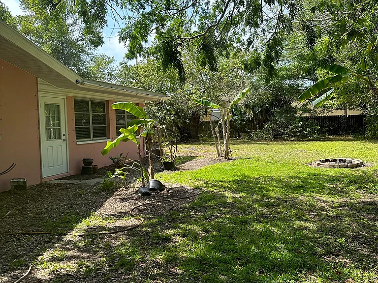 1546 Belleair Rd — Photo 21