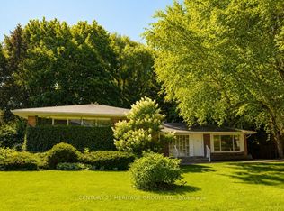 17 Hi Mount Dr, Toronto, ON M2K1X3
